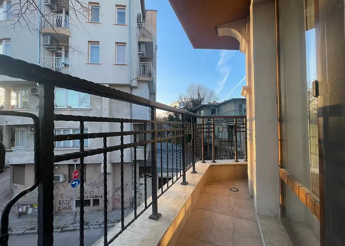 3 стаен идеален център