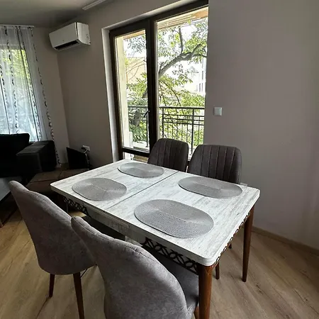 Apartman 3 стаен идеален център *